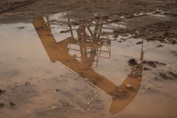 Metan je zhoubou horníků už po staletí. Dřív se skrýval pod stropy, dnes je neviditelný ve skále