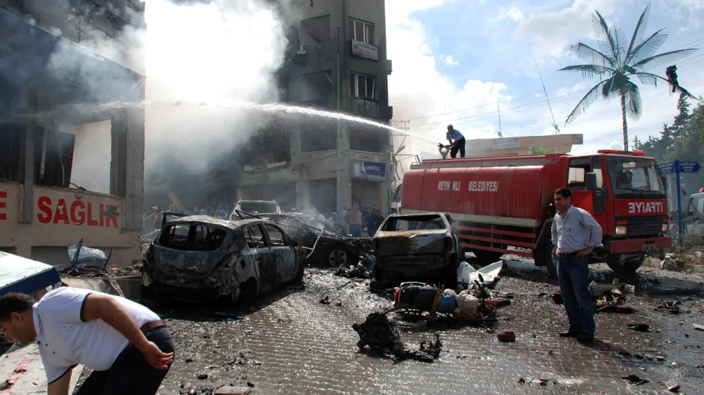 Následky exploze v tureckém Reyhanli