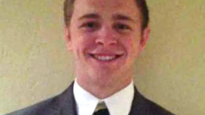 Mason Wells: Trojnásobný svědek teroru, který pokaždé vyvázl