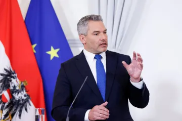 Novým rakouským kancléřem bude dosavadní ministr vnitra Karl Nehammer