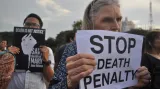 Protesty v Jakartě proti popravě devíti odsouzených