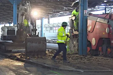 Temné Zvonařce svítá na lepší časy. Dělníci začali s opravou brněnského autobusového nádraží
