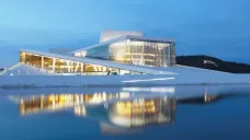 Vltavská filharmonie by mohla být propojena s vodou třeba jako opera v Oslu