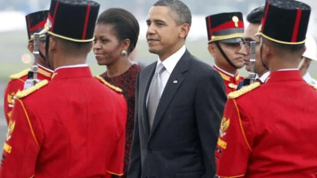 Barack Obama s manželkou Michelle v Indonésii