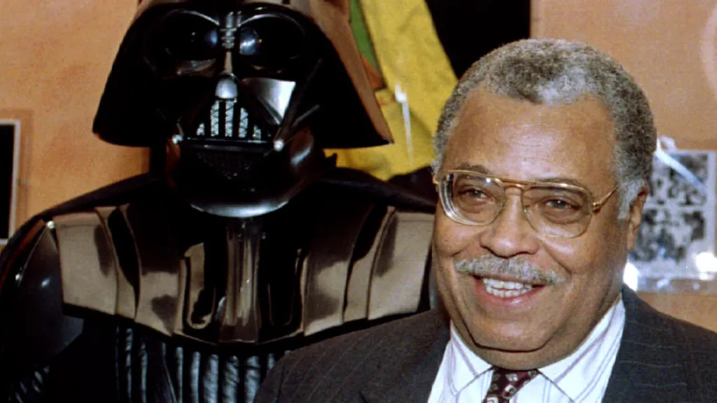 Darth Vader a jeho „hlas“ James Earl Jones
