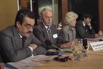 30 let zpět: Konference o AIDS