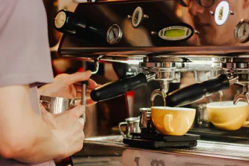 Nová kavárna v Ostravě nabízí práci mladým z dětských domovů