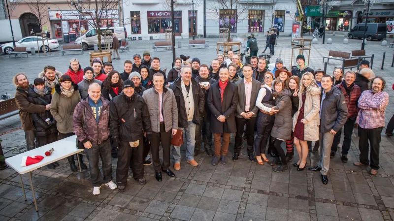 Dobré ráno živě z Kuřího rynku v Ostravě pro diváky České televize připravili…