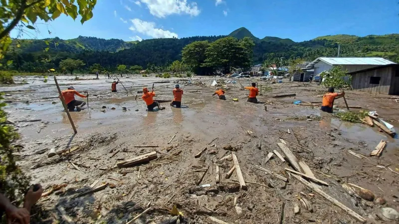 Následky tropické bouře na Filipínách