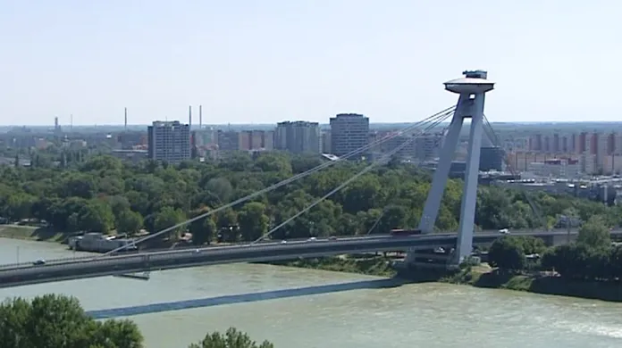 Zpravodaj ČT Mathé: Bratislava se připravuje na summit