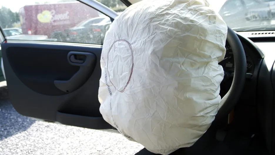 Vystřelený airbag