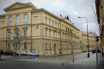 Oběti znásilnění často nedostanou téměř žádné odškodné. Psychické potíže nemají pro soudy váhu