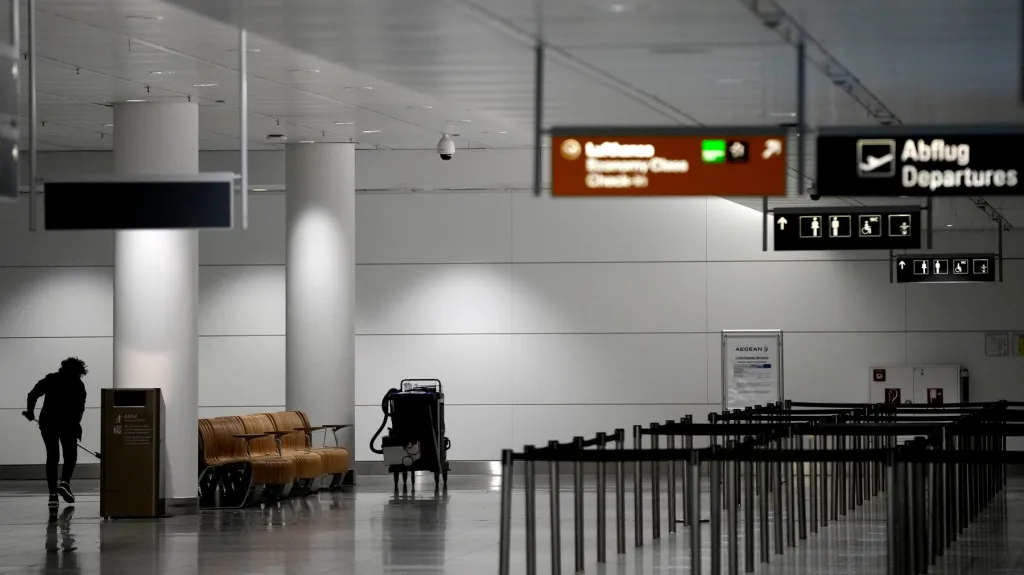 Prázdné letiště v Mnichově