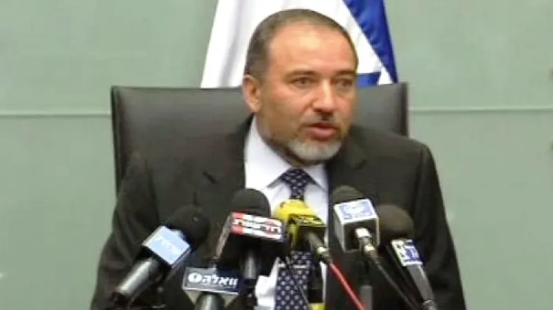 Avigdor Lieberman na brífinku