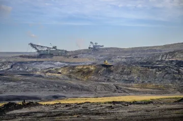 Reportéři ČT: Stát se pře kvůli lomu ČSA s Tykačovou firmou o stovky milionů