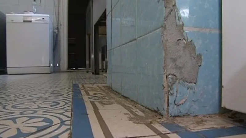 Havarijní stav interiéru vily