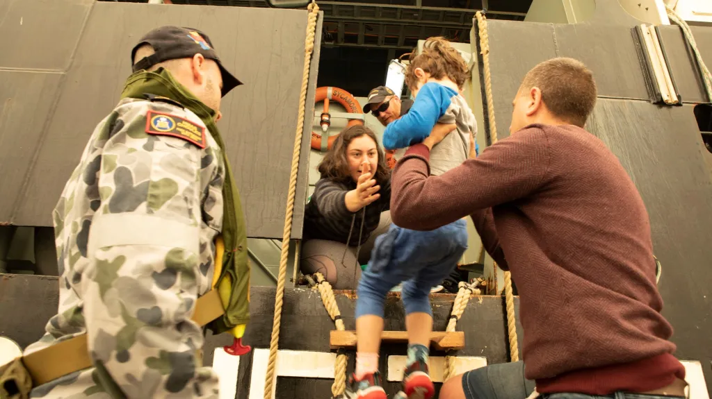 Evakuace před požárem v Austrálii