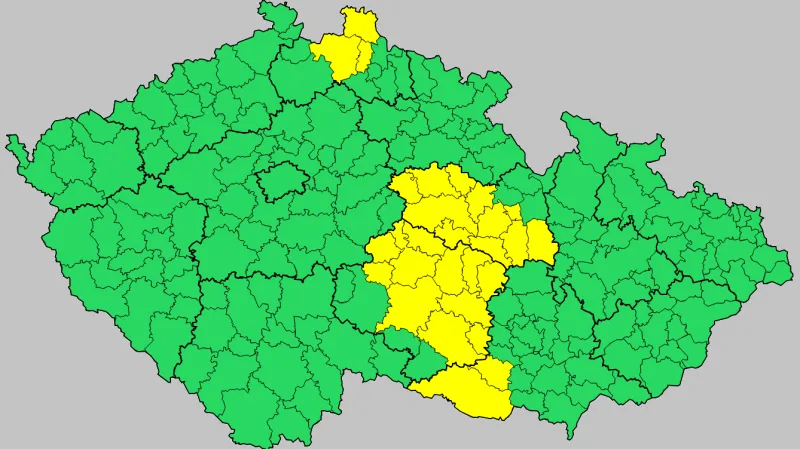 Výstraha před silným větrem - nízký stupeň nebezpečí (žlutě vyznačené oblasti)