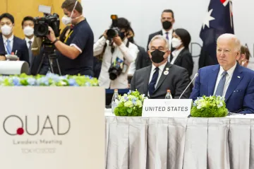 Země Quad jsou proti změně statu quo kdekoli ve světě, prohlásil japonský premiér