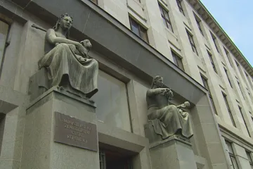 Policie obvinila dva lidi kvůli zakázkám Tomanova ministerstva. Podle Seznamu i bývalého šéfa odboru IT