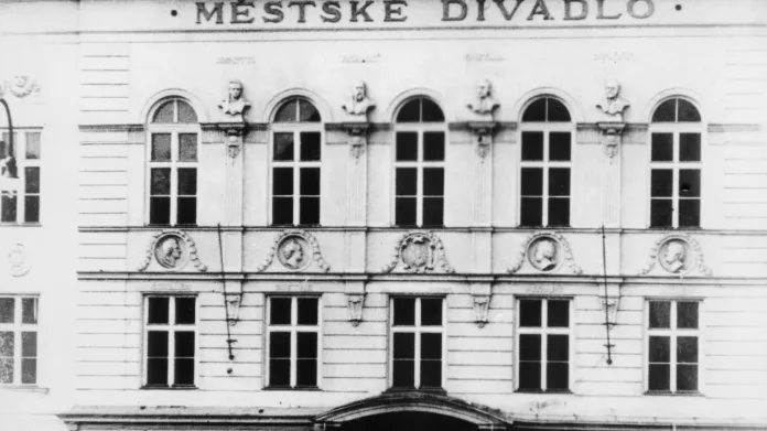 Budova Moravského divadla v Olomouci (1940)