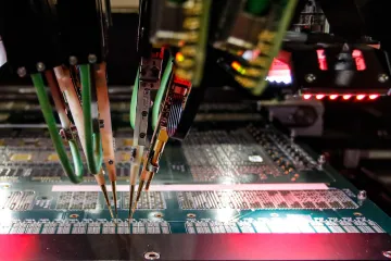 Úřady v USA odhalily síť osob a firem, které získávaly pro Rusko vojenské technologie