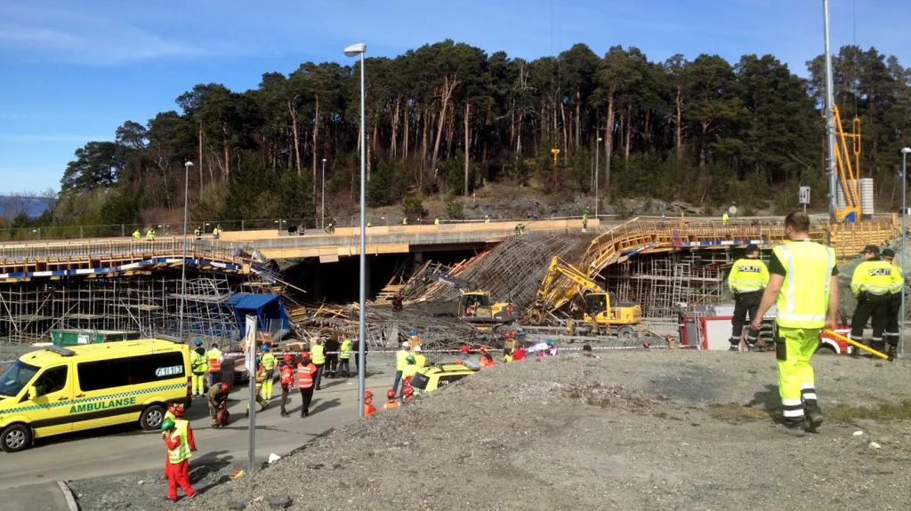 Zřícený most v Trondheimu