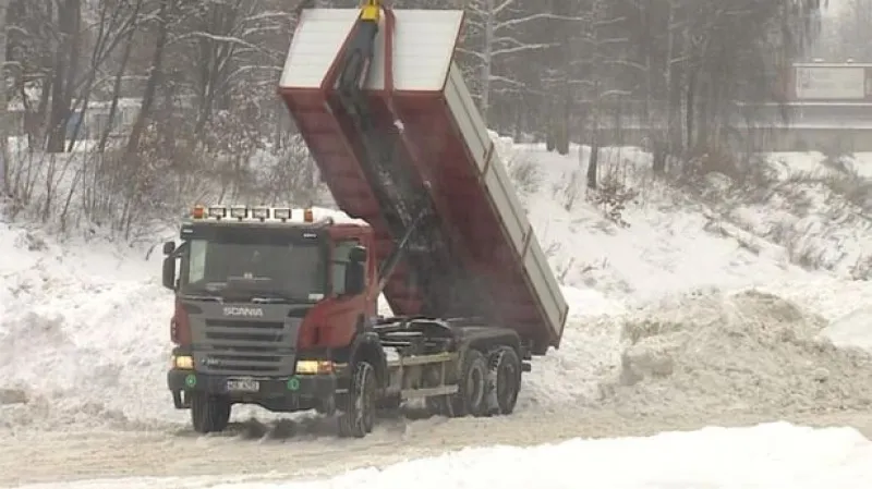 Sněhová kalamita zasáhla Česko