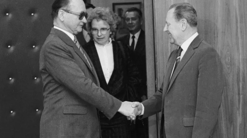 Generál Wojciech Jaruzelski a Miloš Jakeš