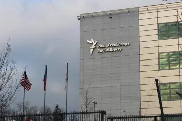 Soud nařídil Trumpově vládě doplatit Rádiu Svobodná Evropa dubnové finance
