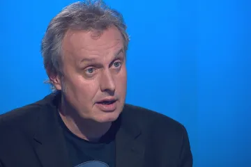 Mírová mise na Ukrajině je hodna debaty, bojovou si teď neumím představit, říká Pojar