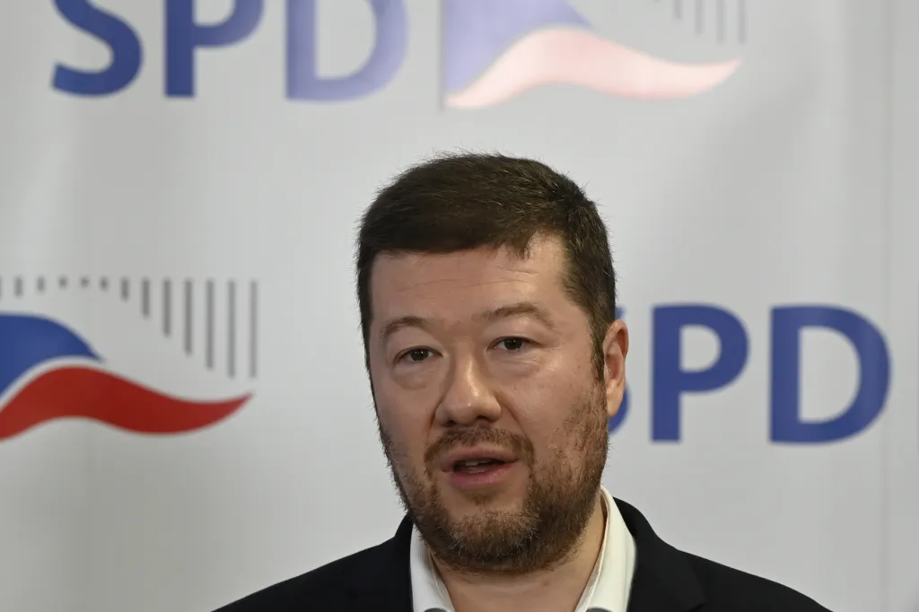 Tomio Okamura ve volebním štábu SPD