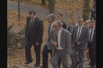 30 let zpět: Jednání české a slovenské vlády v Kolodějích