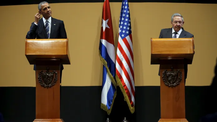 Události: Obama jednal na Kubě s Castrem