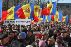 Demonstranti v Moldavsku požadovali rezignaci prozápadní prezidentky i vlády
