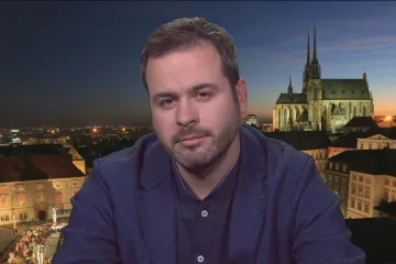 Média by se neměla příliš pídit po motivech masové vraždy, varoval Drbohlav. Může to inspirovat