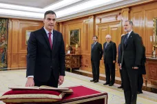 Sánchez složil přísahu jako španělský premiér, stal se jím už potřetí