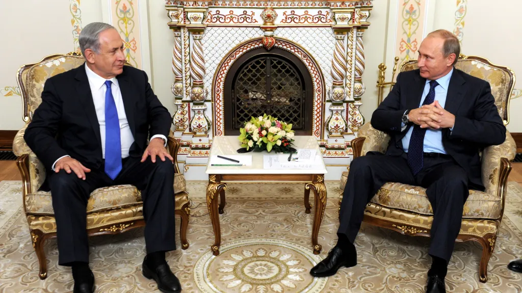 Netanjahu při hovoru s Putinem