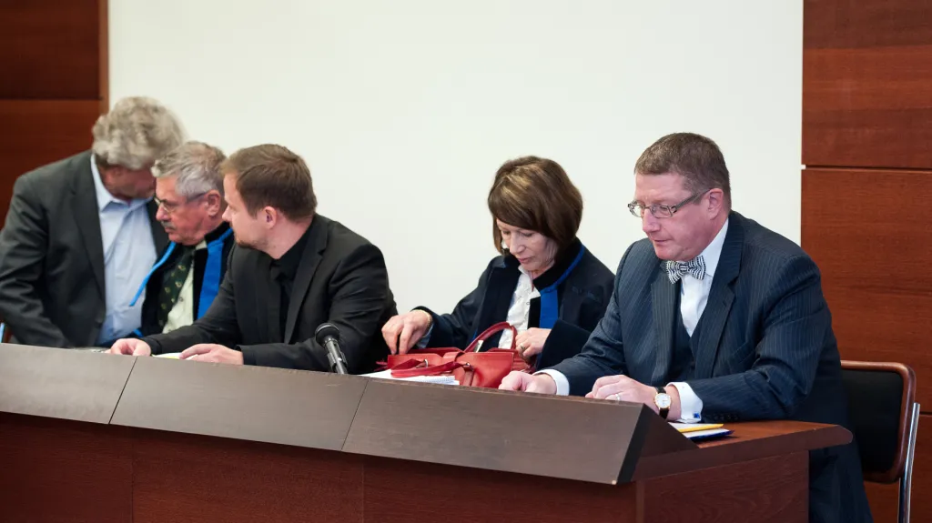 Obžalovaní u soudu