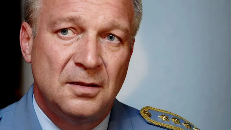 Ministr obrany Vlastimil Picek