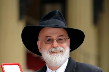 Alzheimer se do Zeměplochy zřejmě propsal dekádu před Pratchettovou diagnózou