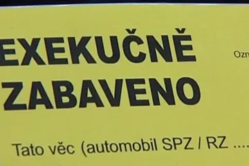 Kvůli dluhu 15 tisíc, který nezavinil, přišel o byt. Ústavní soudci kritizují soudy za to, jak kauzu řešily