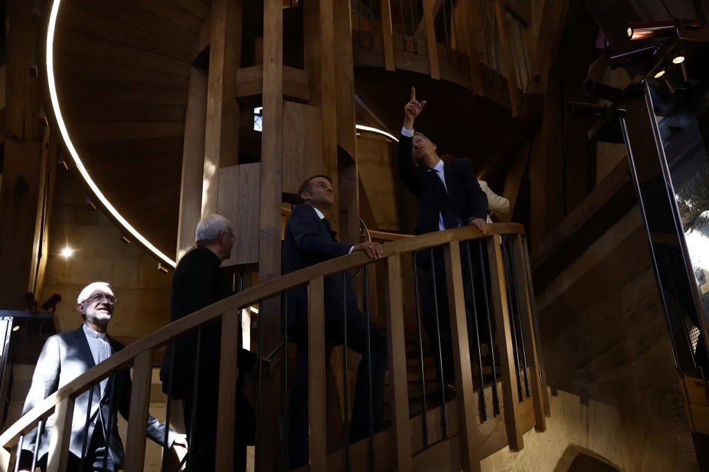 Na centrální věžičce se tehdy dlouhodobě prováděly restaurátorské práce. Podle vyšetřovatelů chrám nikdo nezapálil úmyslně