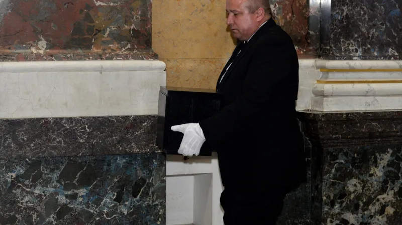 Stěhování mozku Františka Palackého