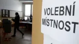Ředitel odboru voleb Tomáš Jirovec a politolog Daniel Kroupa k podání kandidátních listin