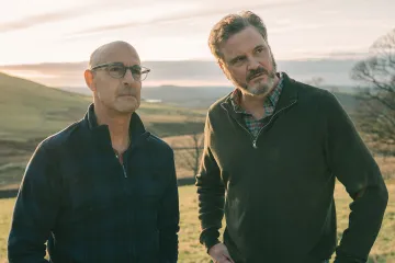 Filmová upoutávka týdne: Colin Firth a Stanley Tucci ujíždějí demenci