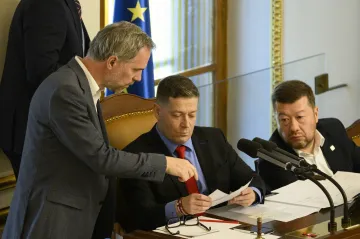 SOUHRN: Zásadní události pátku 14. listopadu