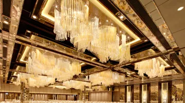 Lustry v hotelu Ritz-Carlton, Hongkong