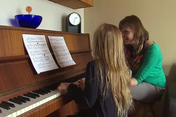 Máme málo míst i učitelů, hlásí základní umělecké školy. I přes zdražení školného musí zájemce odmítat
