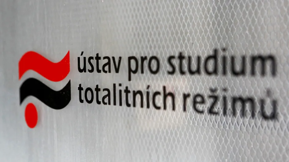 Ústav pro studium totalitních režimů